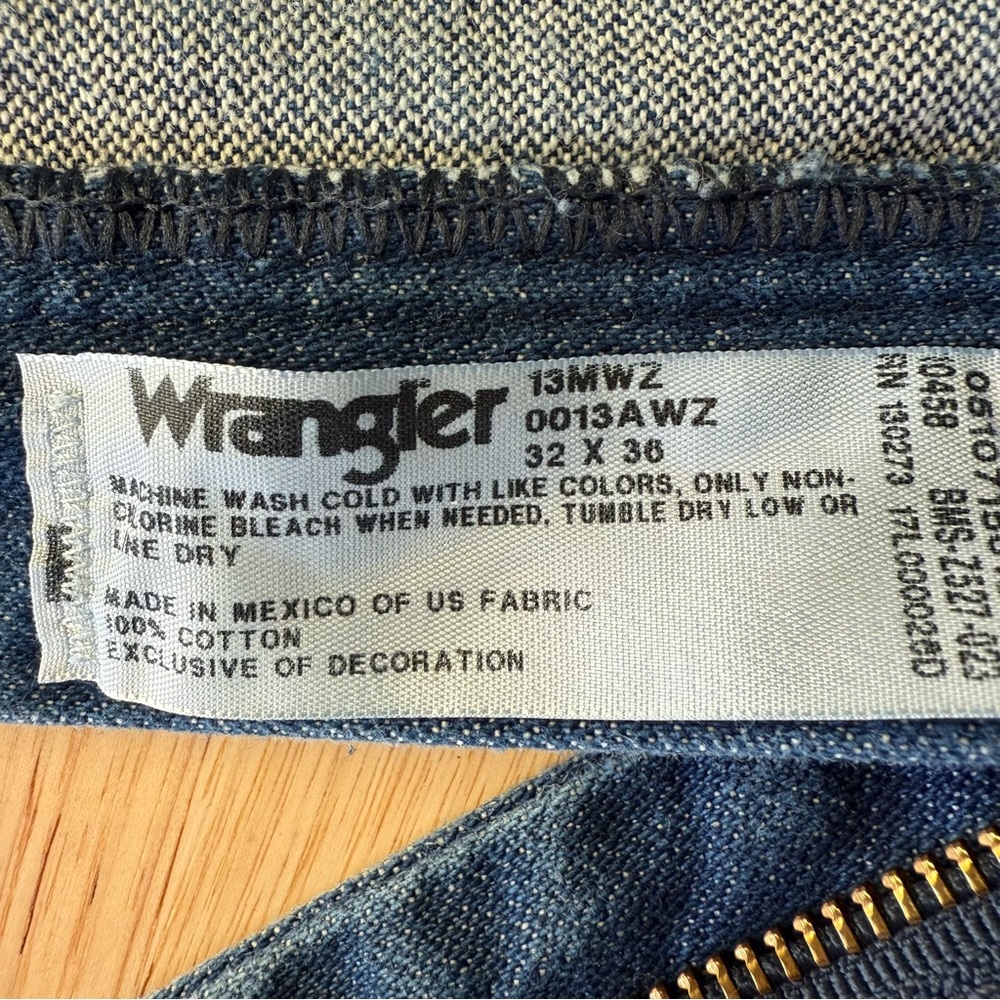 Wrangler Reworked Dark Stone Cut Off Jean Shorts High Rise Western Distressed - Picture 7 of 7
